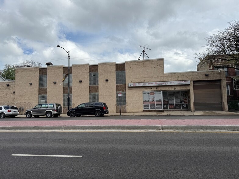 4949 N Western Ave, Chicago, IL for sale - Building Photo - Image 2 of 17