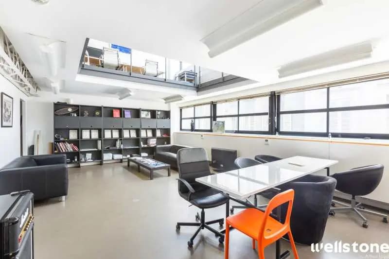 Office in Paris for lease - Building Photo - Image 2 of 14