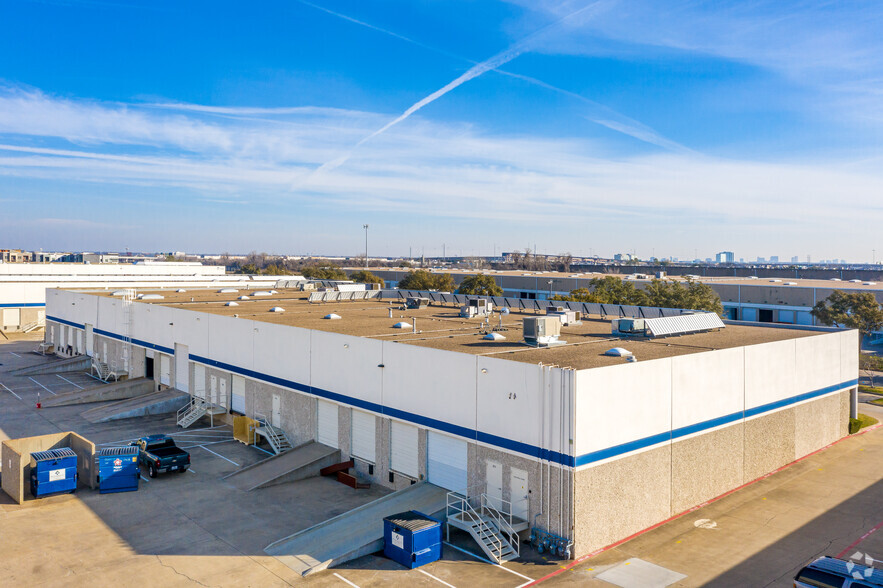 11420 Mathis Ave, Farmers Branch, TX for lease - Building Photo - Image 3 of 22