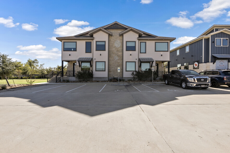 3018 Barron Rd, College Station, TX for sale - Building Photo - Image 1 of 65