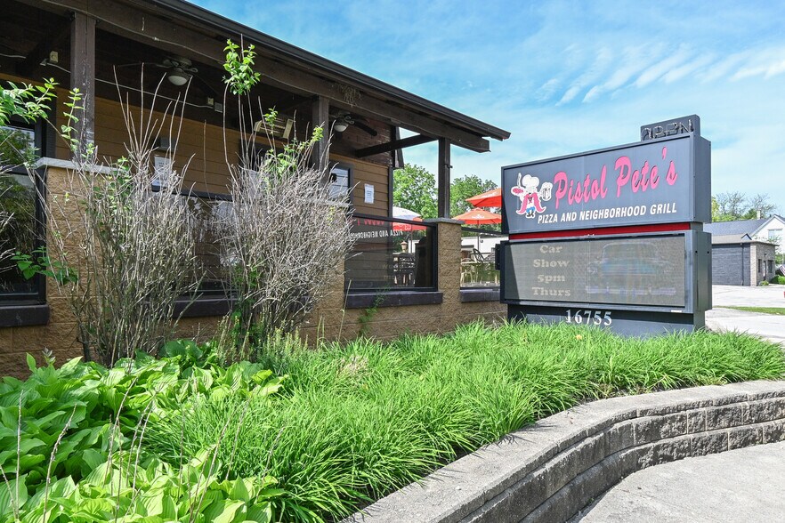 16755 W Lisbon Rd, Brookfield, WI for sale - Primary Photo - Image 1 of 1