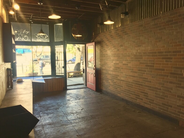3402-3404 N Figueroa St, Los Angeles, CA for lease - Building Photo - Image 3 of 10
