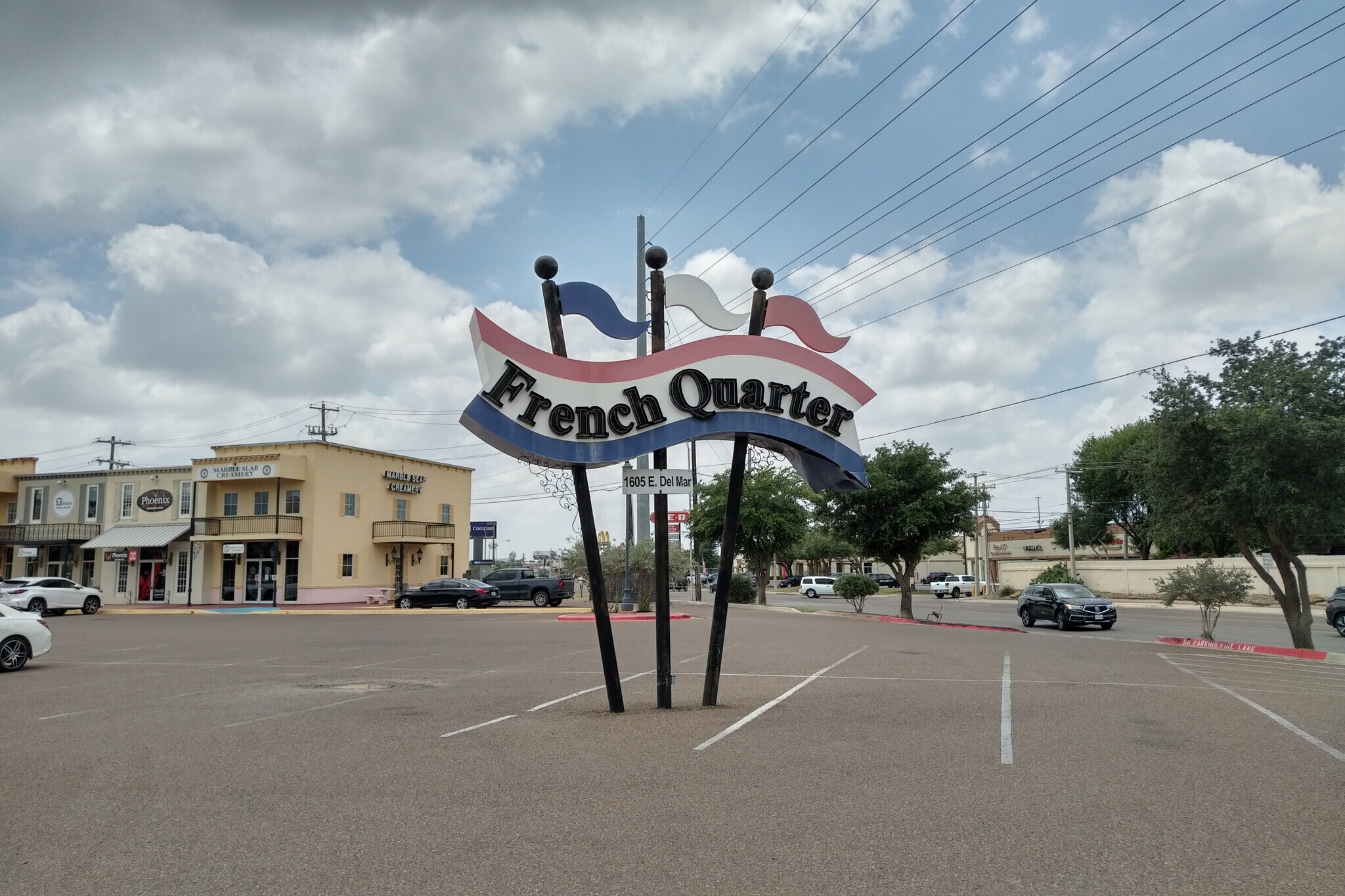 1605 E Del Mar Blvd, Laredo, TX 78041