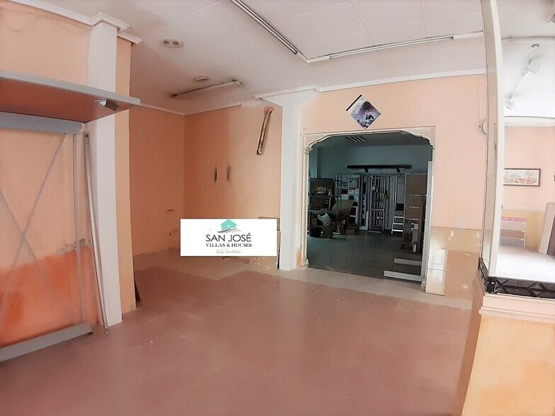 Retail in Novelda for sale - Building Photo - Image 2 of 10