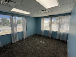 6501 E Commerce Ave, Kansas City, MO for lease Interior Photo- Image 2 of 4