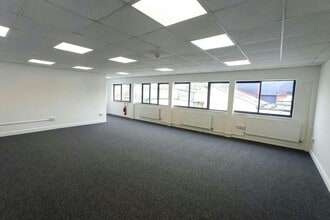 378 High Rd, London for lease Interior Photo- Image 2 of 2