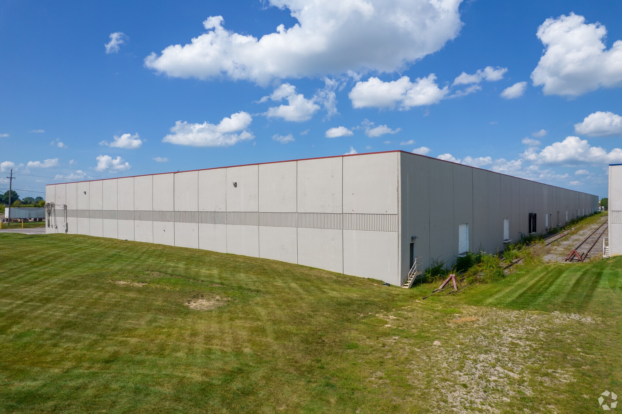 1675 Westbelt Dr, Columbus, OH for lease Primary Photo- Image 1 of 10