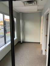 253 Low St, Newburyport, MA for lease Interior Photo- Image 1 of 11