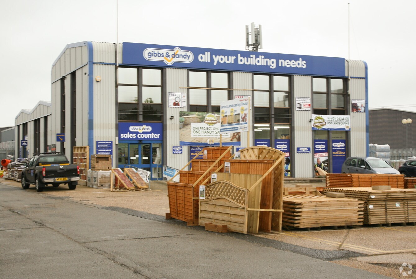 462 Bath Rd, Slough, SL1 5BQ