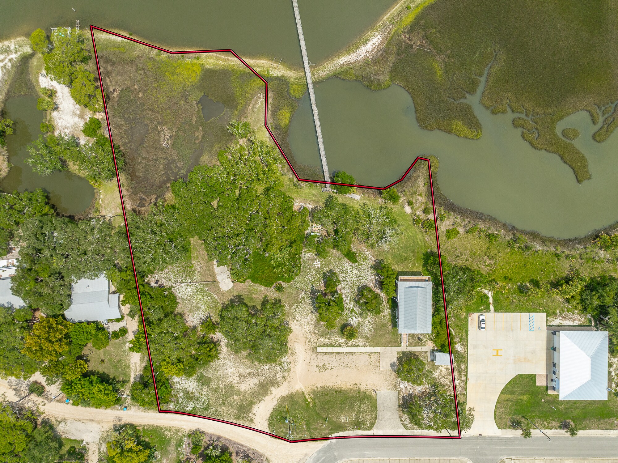 127 Harbor Cir, Panacea, FL for sale Building Photo- Image 1 of 23