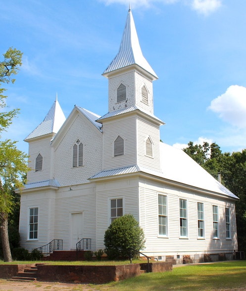 4790 Pine Lake Rd, West Point, GA for sale - Primary Photo - Image 1 of 1