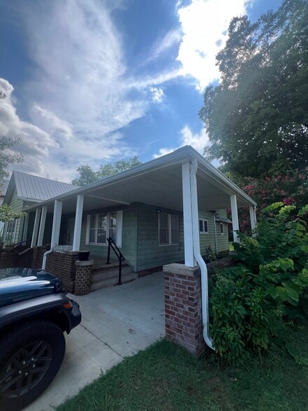 505 Grace Ave, Sevierville, TN for lease - Building Photo - Image 3 of 8