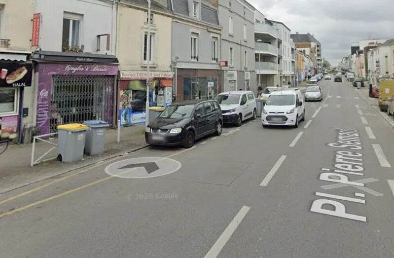 Retail in Rezé for lease Building Photo- Image 1 of 4
