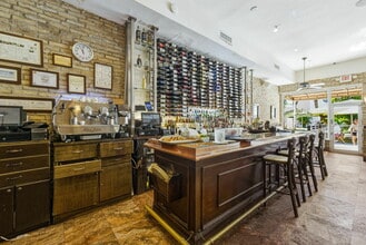 529-533 Lincoln Rd, Miami Beach, FL for sale Interior Photo- Image 2 of 6