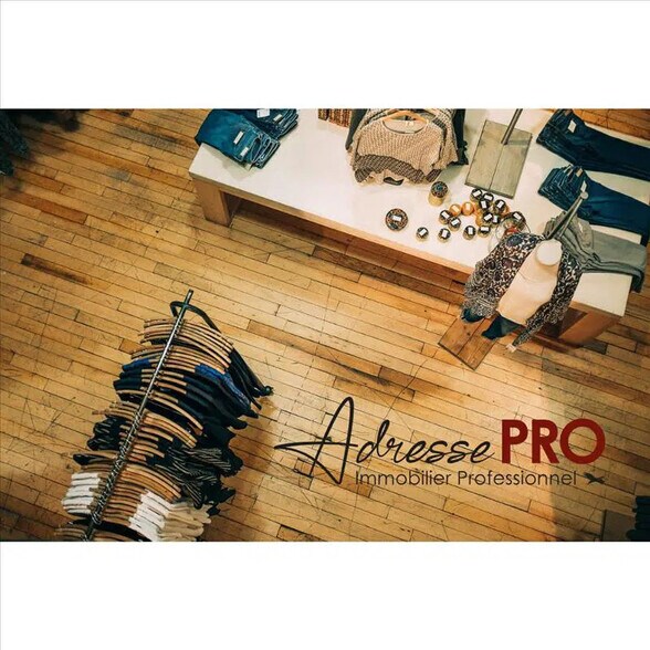 Retail in Bordeaux for lease - Interior Photo - Image 1 of 1