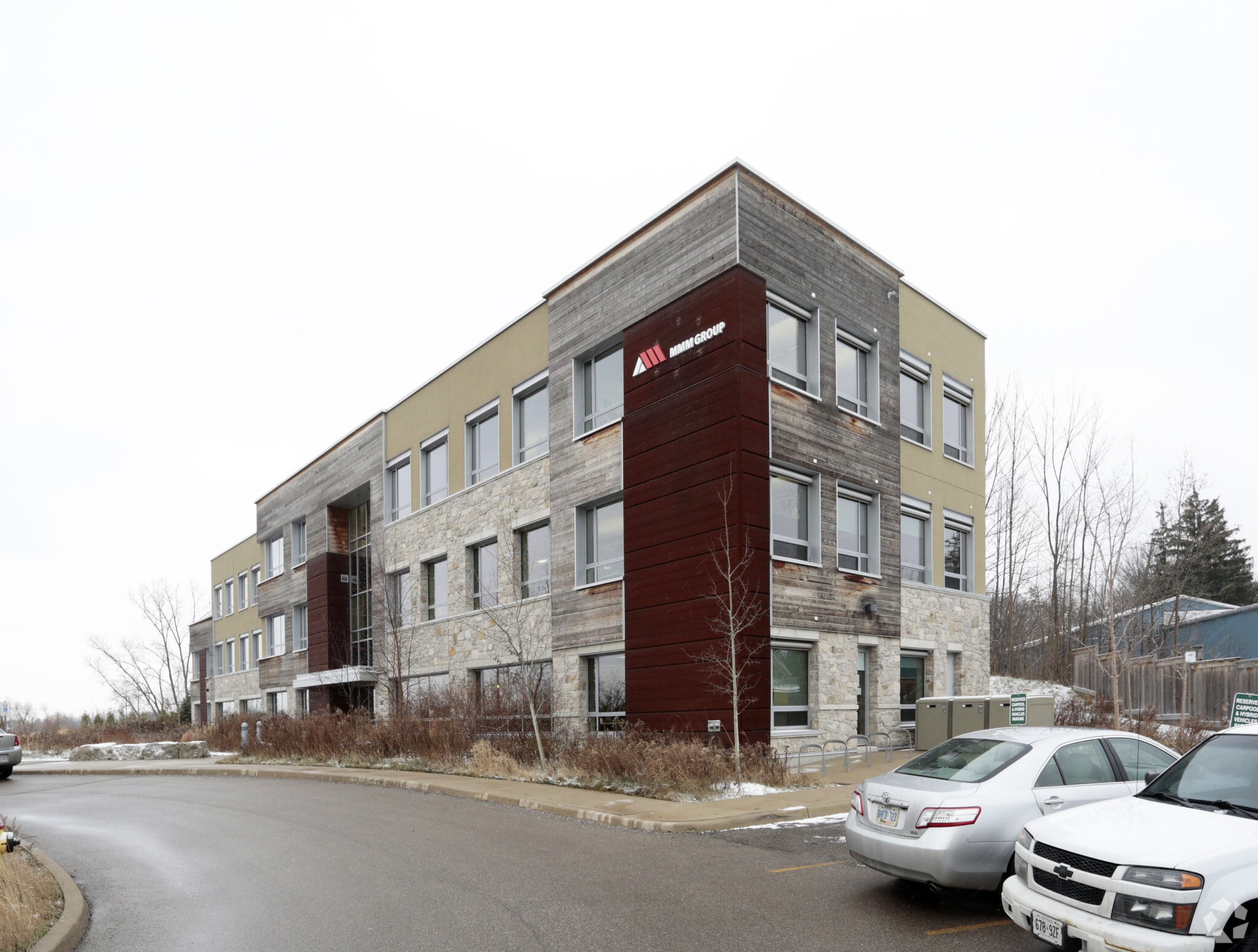 582 Lancaster St W, Kitchener, ON for lease Primary Photo- Image 1 of 3