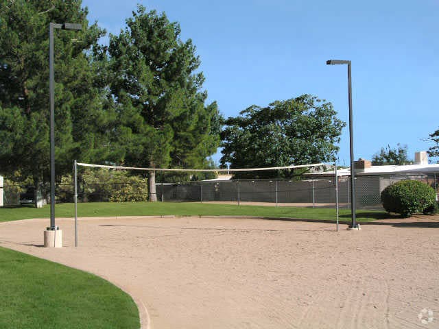 2200 Las Brisas Way, Sierra Vista, AZ for sale - Building Photo - Image 2 of 9