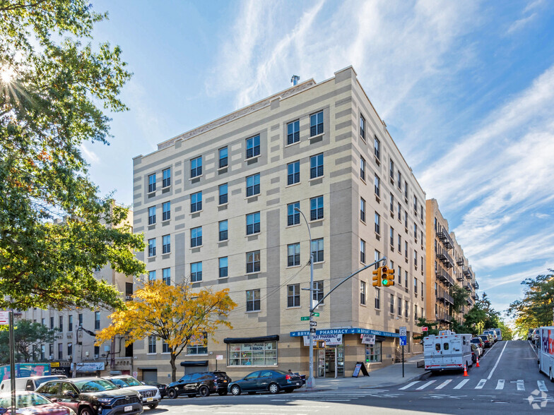 1702 Bryant Ave, Bronx, NY for sale - Primary Photo - Image 1 of 1