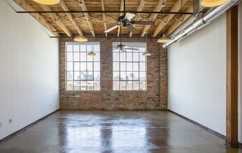 4100 Commerce St, Dallas, TX for lease Interior Photo- Image 2 of 8