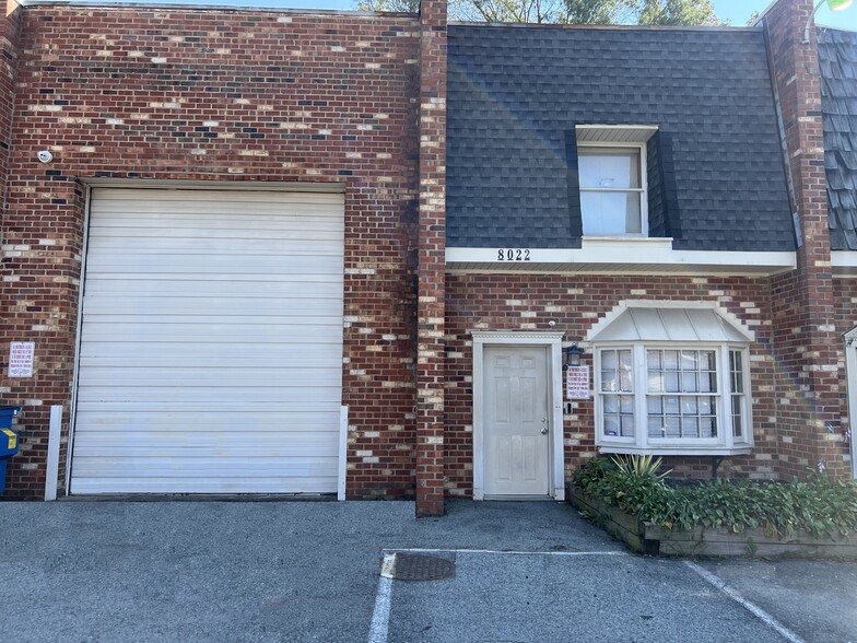 8020-8036 Old Alexandria Ferry Rd, Clinton, MD for lease - Building Photo - Image 2 of 13