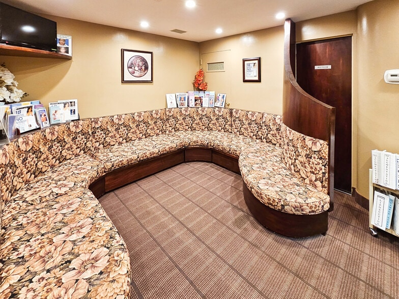 870 5th Ave, New York, NY for lease - Interior Photo - Image 3 of 16