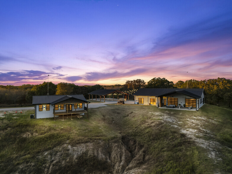 9016 Co 2329 rd, Terrell, TX for sale - Primary Photo - Image 1 of 50