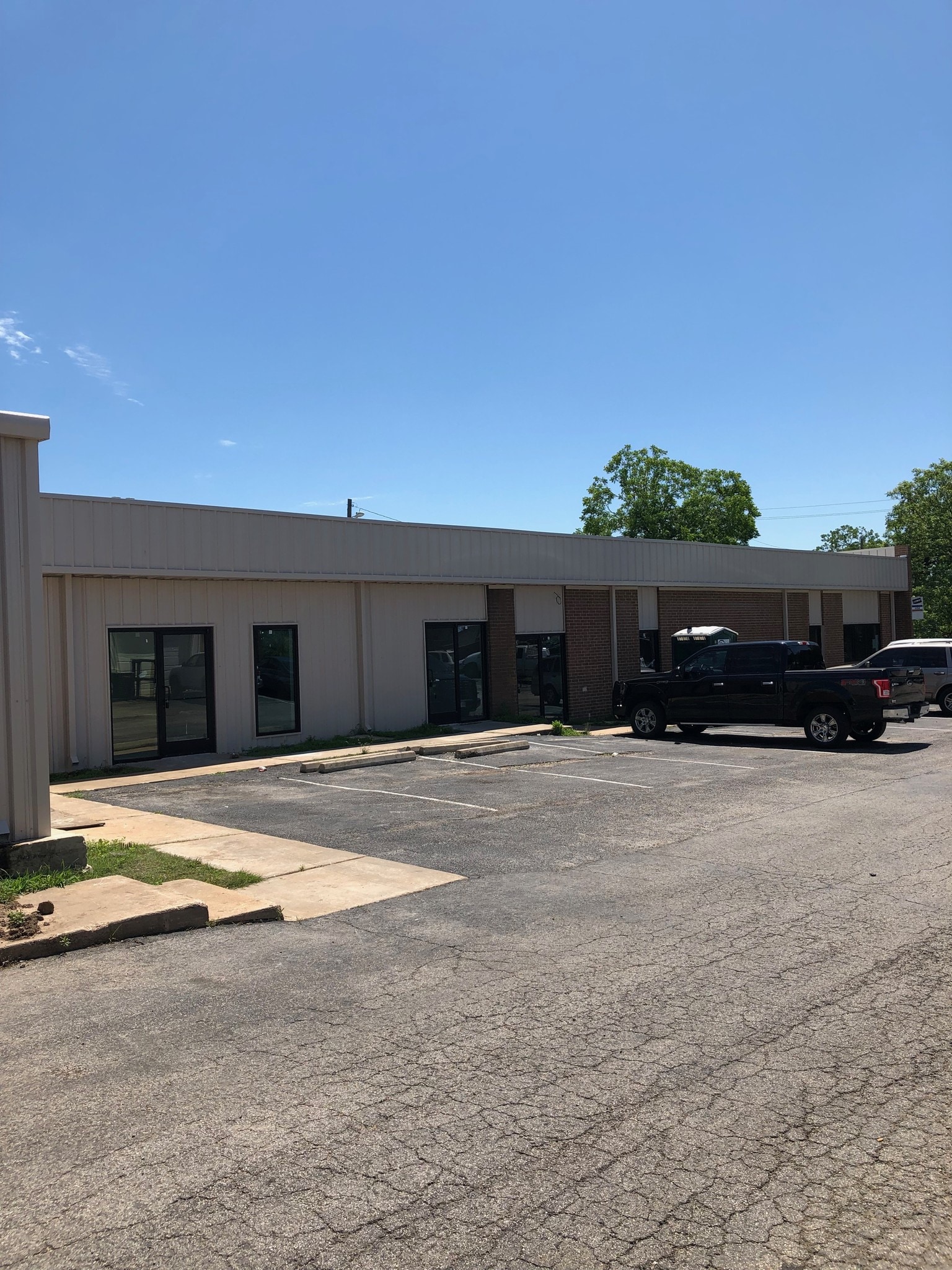 12112 Roxie Dr, Austin, TX for lease Primary Photo- Image 1 of 11