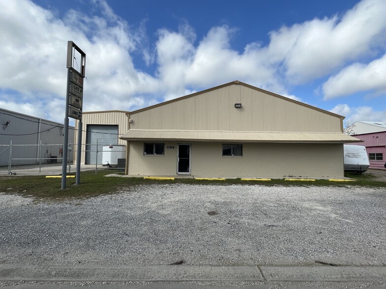 1130 Destrehan Ave, Harvey, LA 70058 | LoopNet