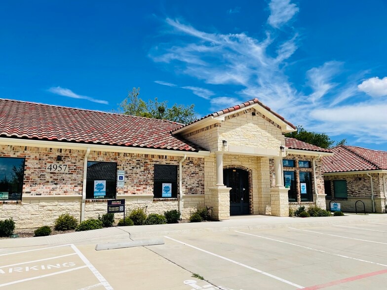 4957 Golden Triangle Blvd, Fort Worth, TX for lease - Building Photo - Image 1 of 12
