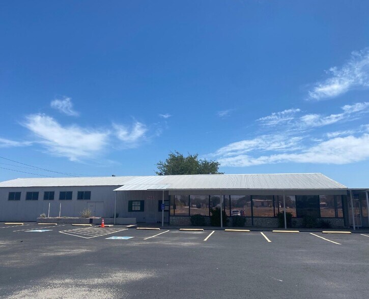 9685 W US Highway 90, Del Rio, TX for sale - Primary Photo - Image 1 of 1