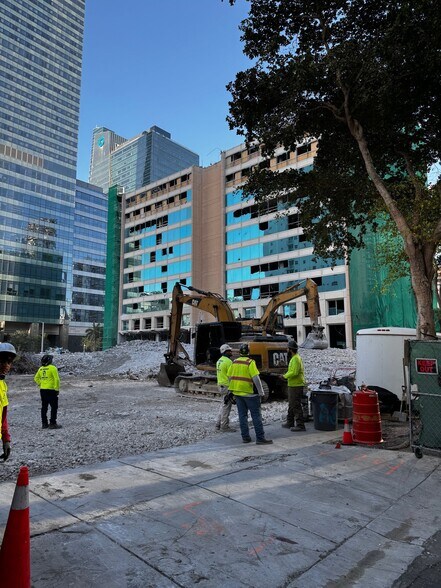 1401 Brickell Ave, Miami, FL for sale - Primary Photo - Image 1 of 1