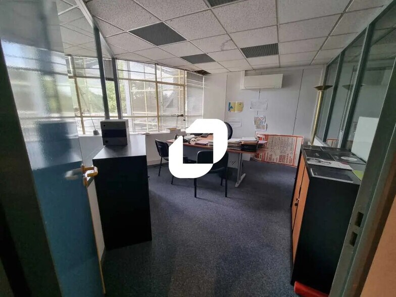 Office in Mérignac for lease - Interior Photo - Image 3 of 22