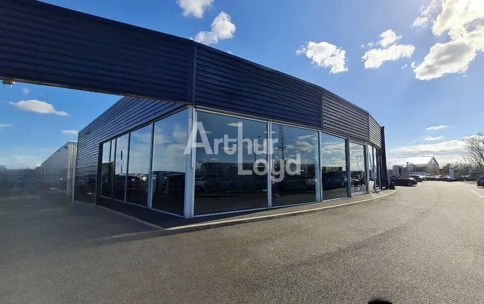 Location Commerce 380 m² - Photo 1