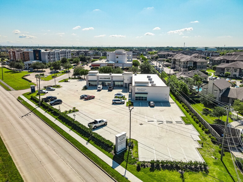 4805 E Sam Houston Pky S, Pasadena, TX for lease - Building Photo - Image 3 of 10