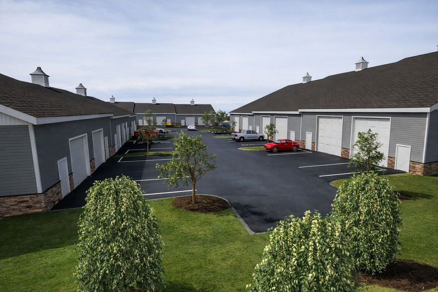 680 4 Rod Rd, Berlin, CT for sale - Building Photo - Image 3 of 4