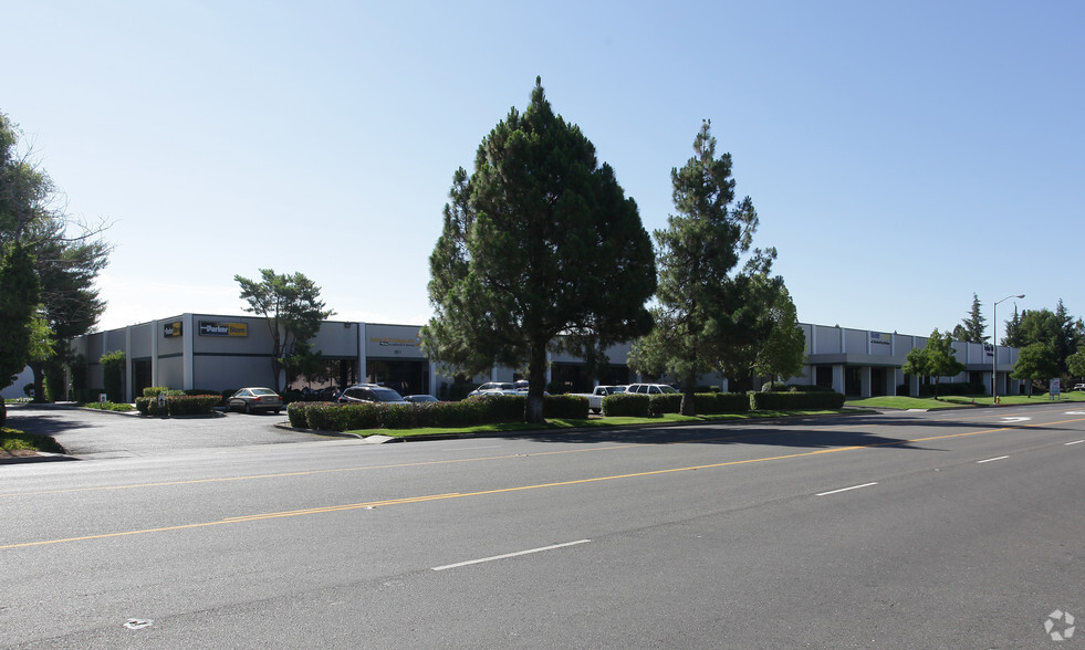 1811-1901 Enterprise Blvd, West Sacramento, CA for sale - Primary Photo - Image 1 of 1