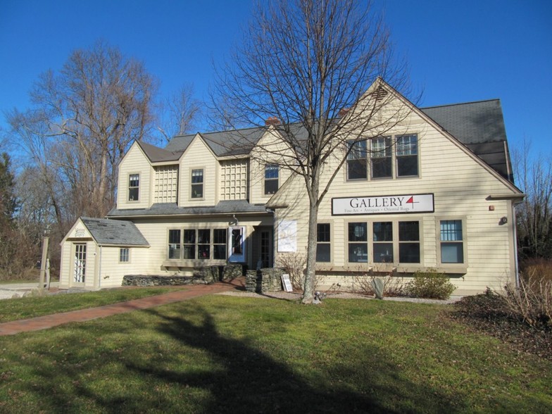 3848 Main Rd, Tiverton, RI for sale - Building Photo - Image 1 of 1