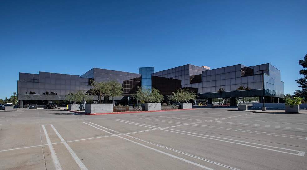 11811 N Tatum Blvd, Phoenix, AZ for lease - Building Photo - Image 3 of 12