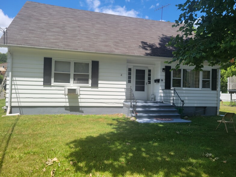 36 Suffern Ln, Garnerville, NY for lease - Building Photo - Image 2 of 7