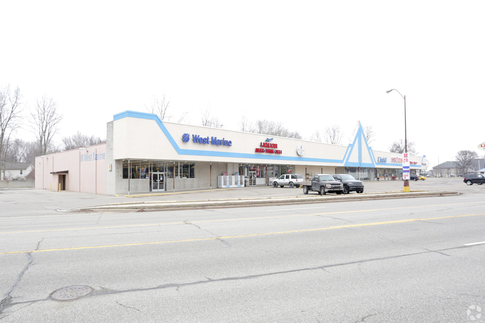 411423 Michigan St, Algonac, MI 48001 IGA Center Algonac Plaza