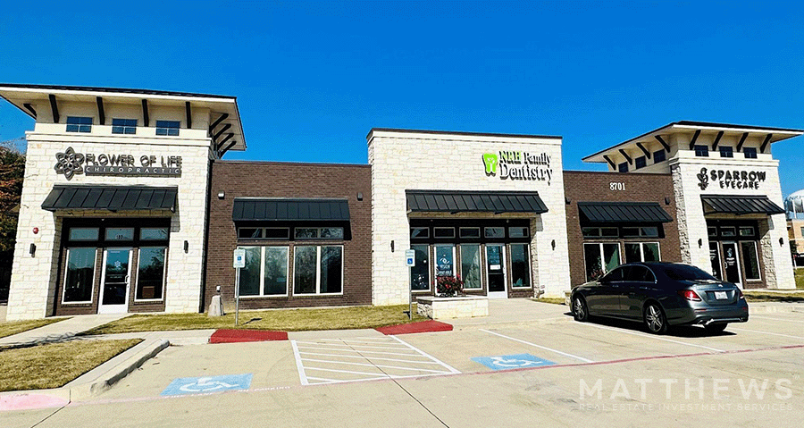 8701 N Tarrant Pky, North Richland Hills, TX for lease - Building Photo - Image 1 of 4