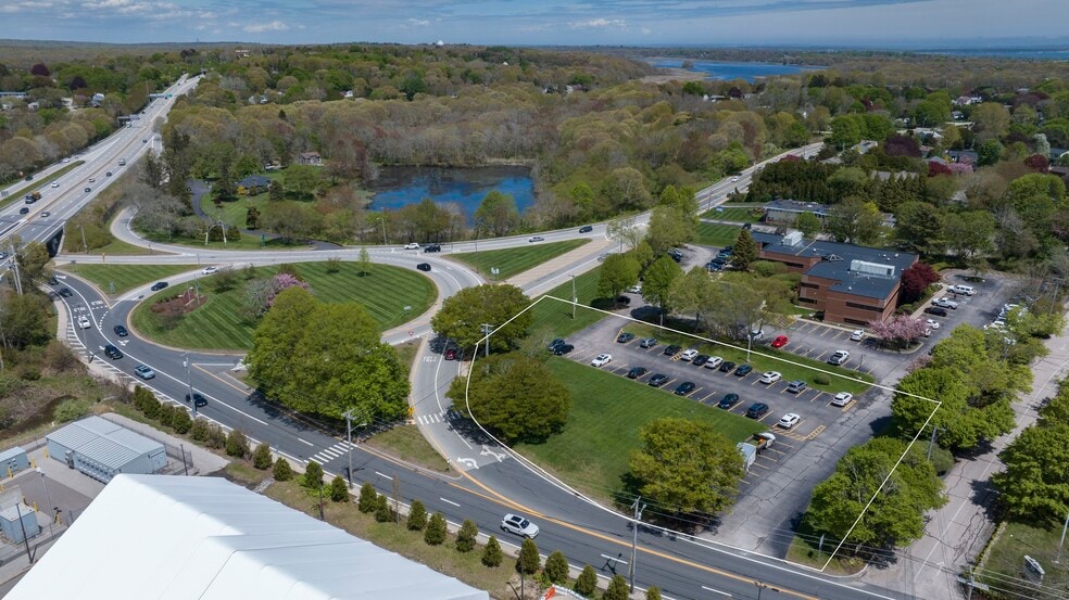 360 Kingstown Rd, Narragansett, RI for sale - Aerial - Image 1 of 3