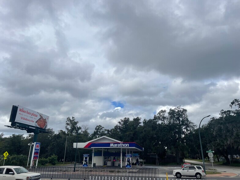 4100 S Orange Blossom Trl, Orlando, FL for sale - Building Photo - Image 3 of 4