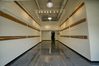 747 E 10th St, Los Angeles, CA for lease Interior Photo- Image 2 of 11