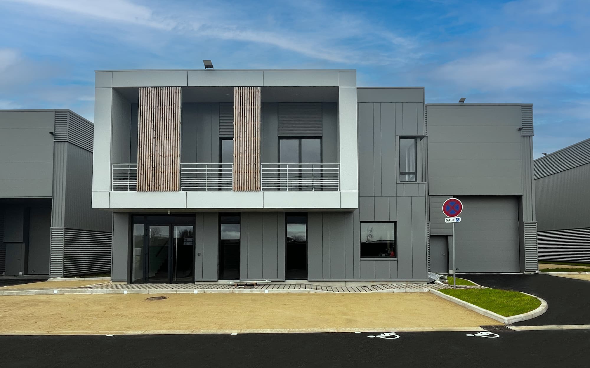Rue Des Temps Modernes, Chanteloup-en-Brie for lease Primary Photo- Image 1 of 3