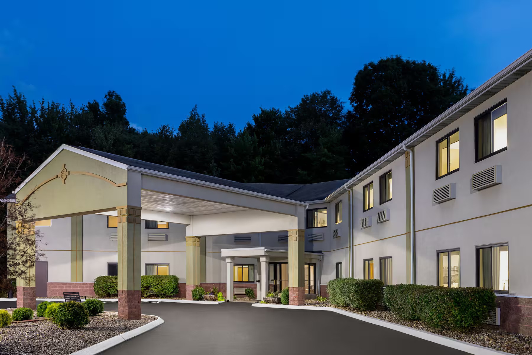 2001 Leesburg Grove City Rd, Mercer, PA for sale Building Photo- Image 1 of 11