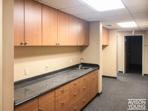 1626 Downtown West Blvd, Knoxville, TN for lease Interior Photo- Image 1 of 7