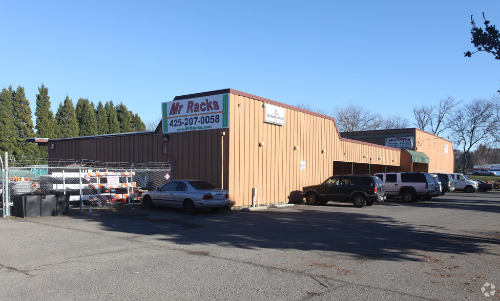 500 SW 16th St, Renton, WA for lease - Building Photo - Image 1 of 17