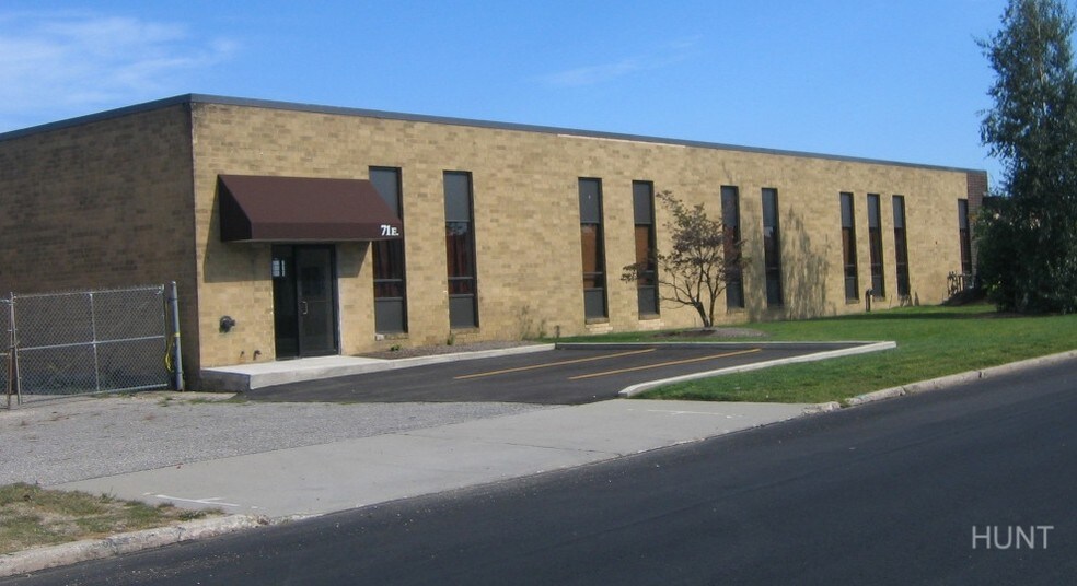 71 E Industry Ct, Deer Park, NY for sale - Building Photo - Image 1 of 2