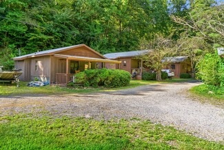 More details for 68 Vacation Dr, Whittier, NC - Multifamily for Sale